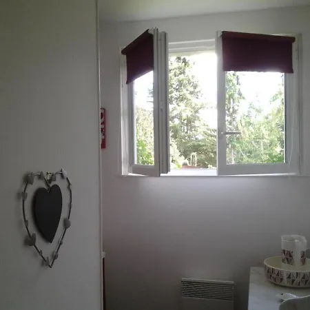 Holiday home Maison Renovee Avec Parc, Piscine Partagee Et Activites Pour Enfants - Draps Et Linge Offerts - Fr-1-489-324 Moulins (Allier)